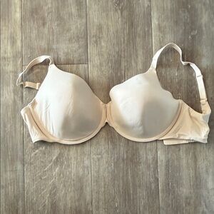 Skims fits everybody T-Shirt Bra in Nude